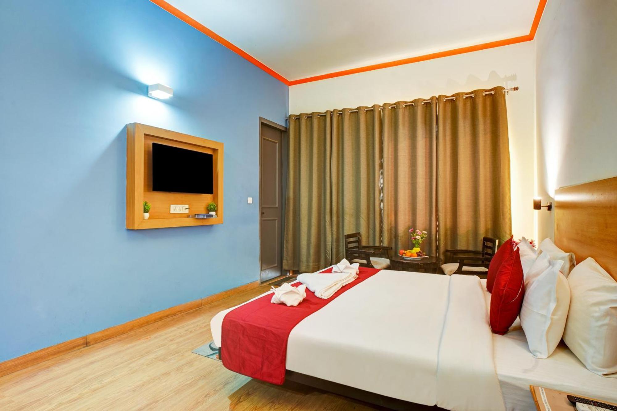 Hotel Noida Express Екстер'єр фото