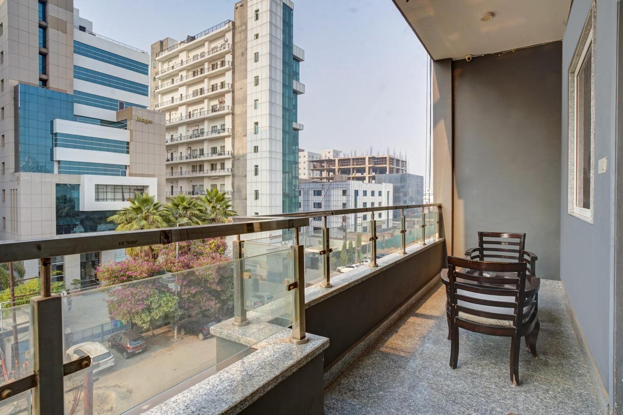 Hotel Noida Express Екстер'єр фото