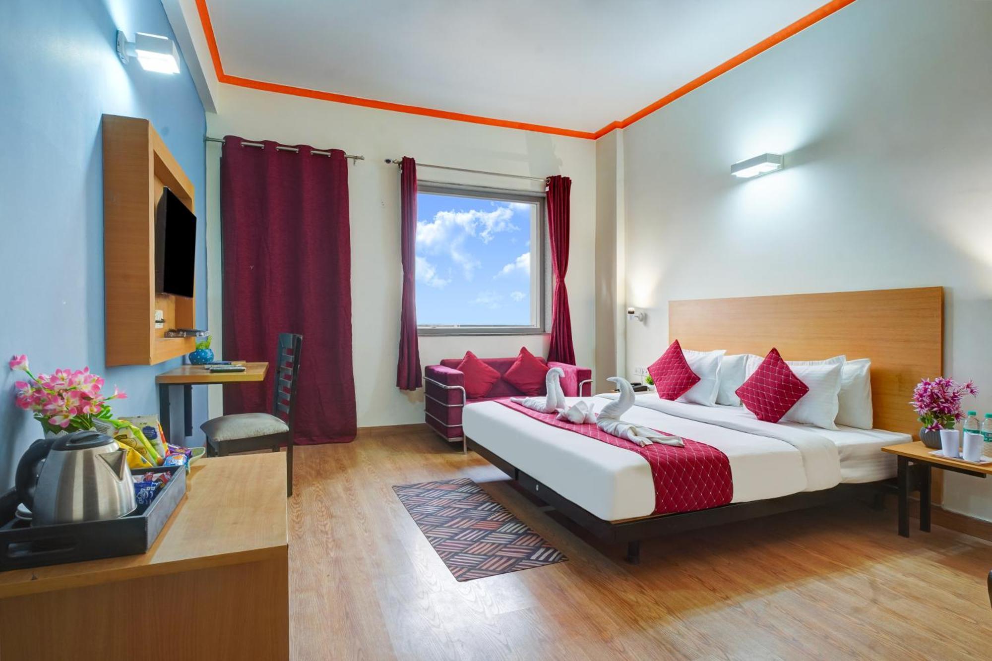 Hotel Noida Express Екстер'єр фото