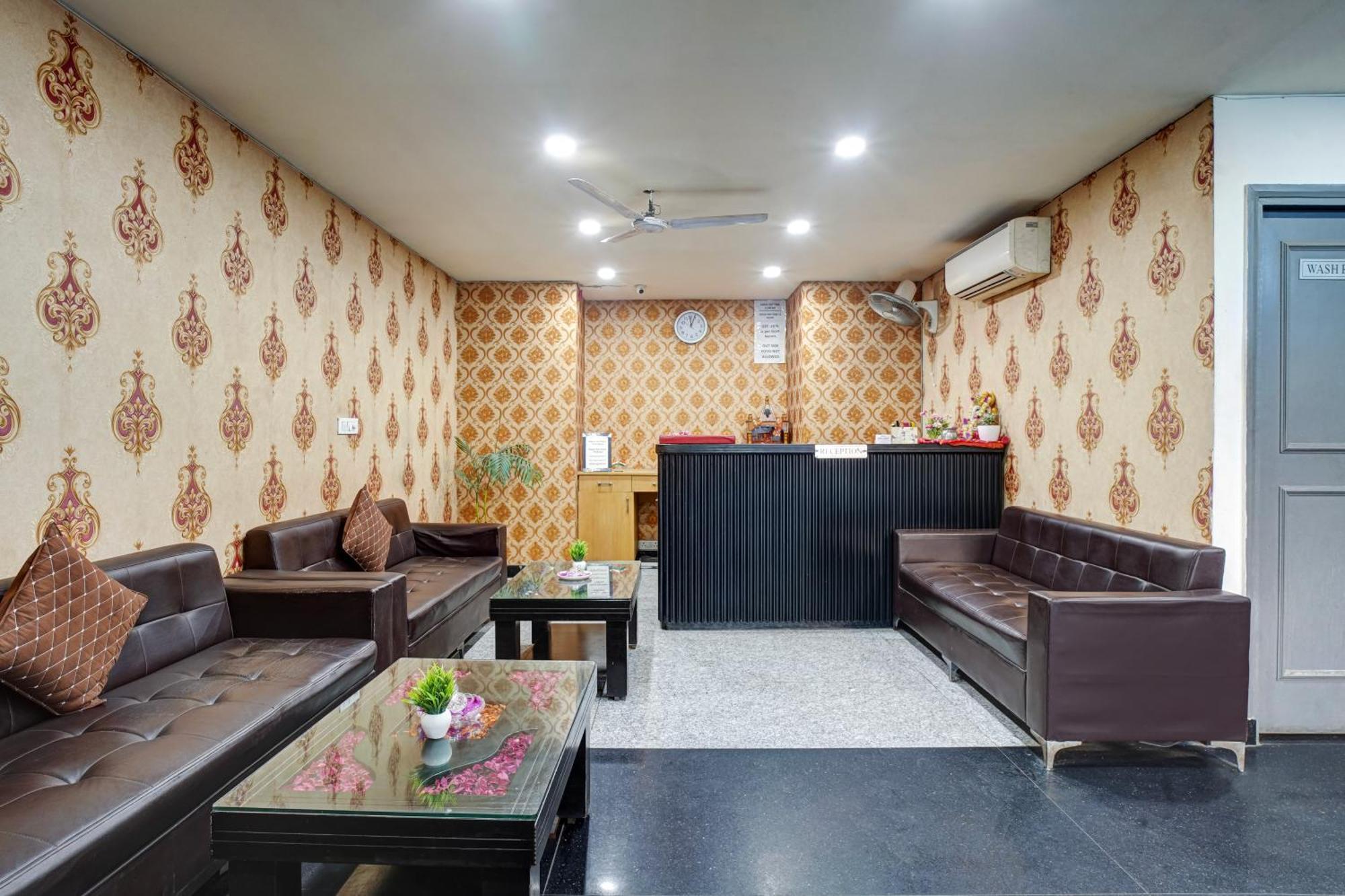 Hotel Noida Express Екстер'єр фото