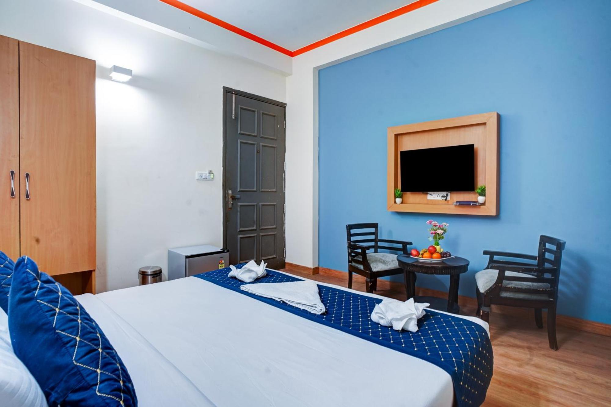Hotel Noida Express Екстер'єр фото