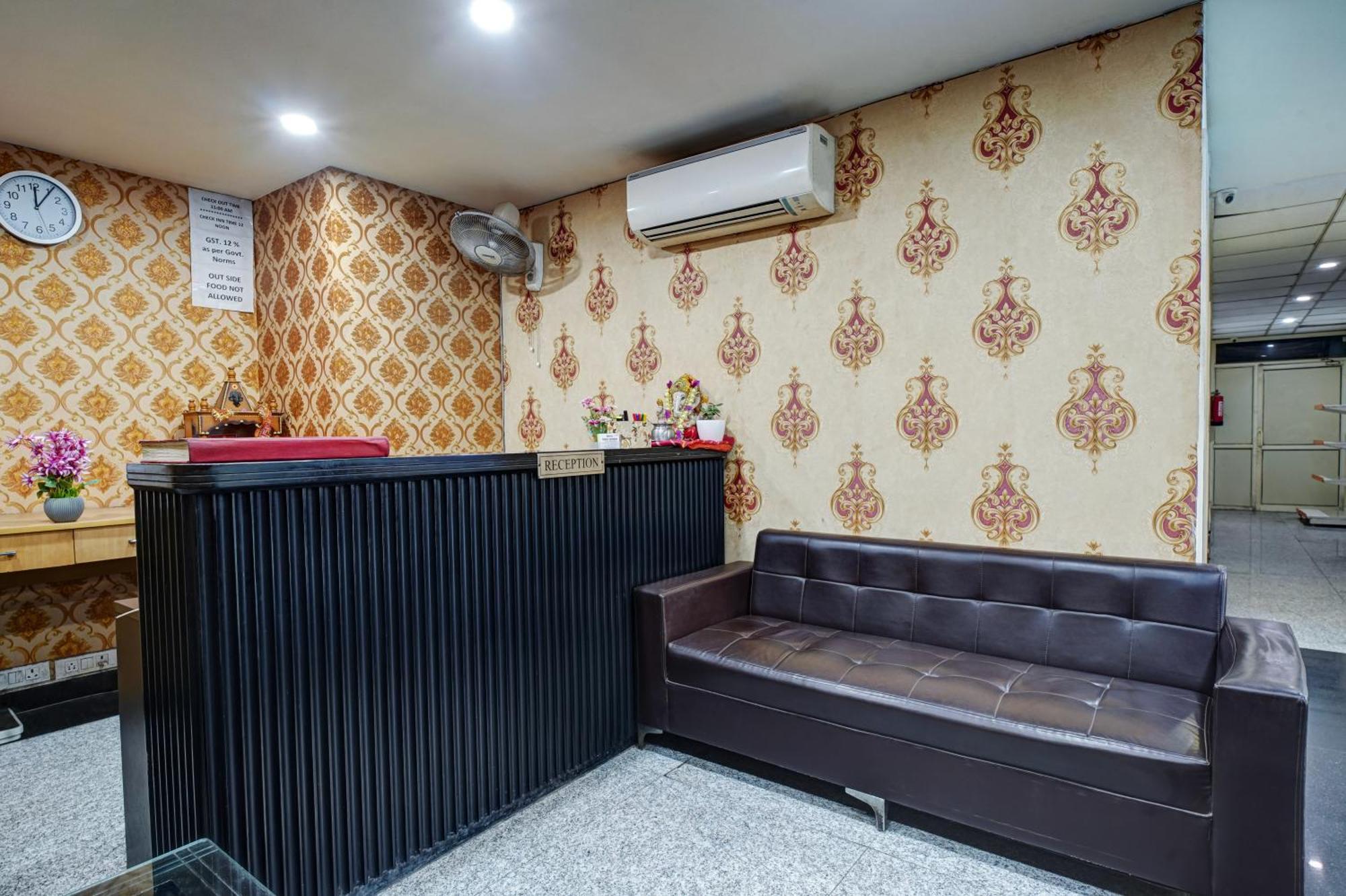 Hotel Noida Express Екстер'єр фото